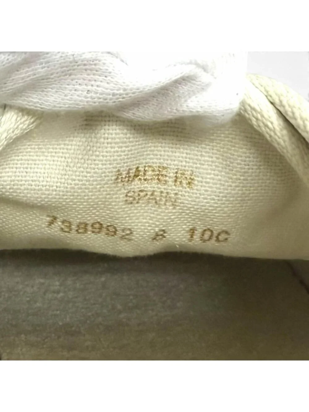 Gucci GG Canvas Suede Lace-up Low Top Sneakers Beige